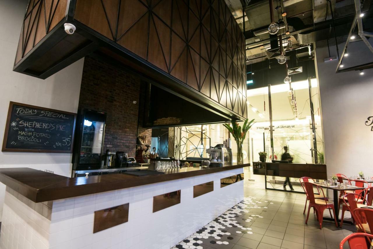 Binjai 8 Klcc By Psm Luxury Suites クアラルンプール エクステリア 写真